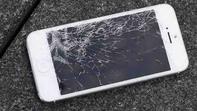 iPhone 7 quanto costa riparare il telefono